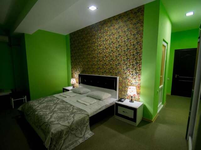 Отель Hotel Batoni Near Airport Тбилиси-16