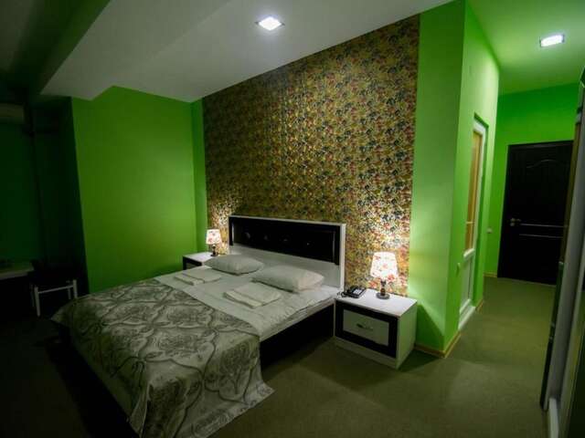Отель Hotel Batoni Near Airport Тбилиси-45